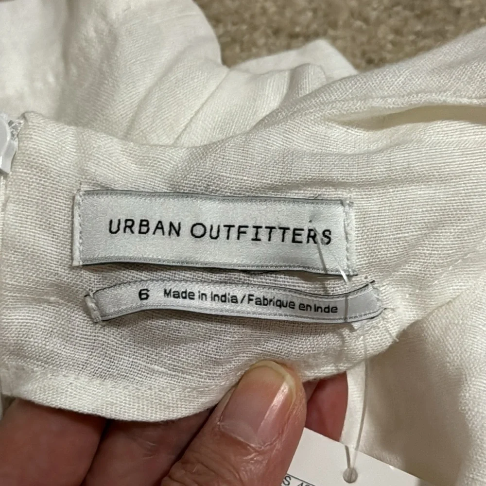 Urban Outfitters UO Ruby Linen Surplice Jumpsuit White Waist Tie Pockets NWT-6 - Picture 8 of 10